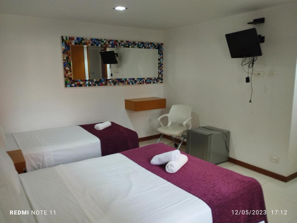 קאלי Hotel San Antonio Plaza מראה חיצוני תמונה